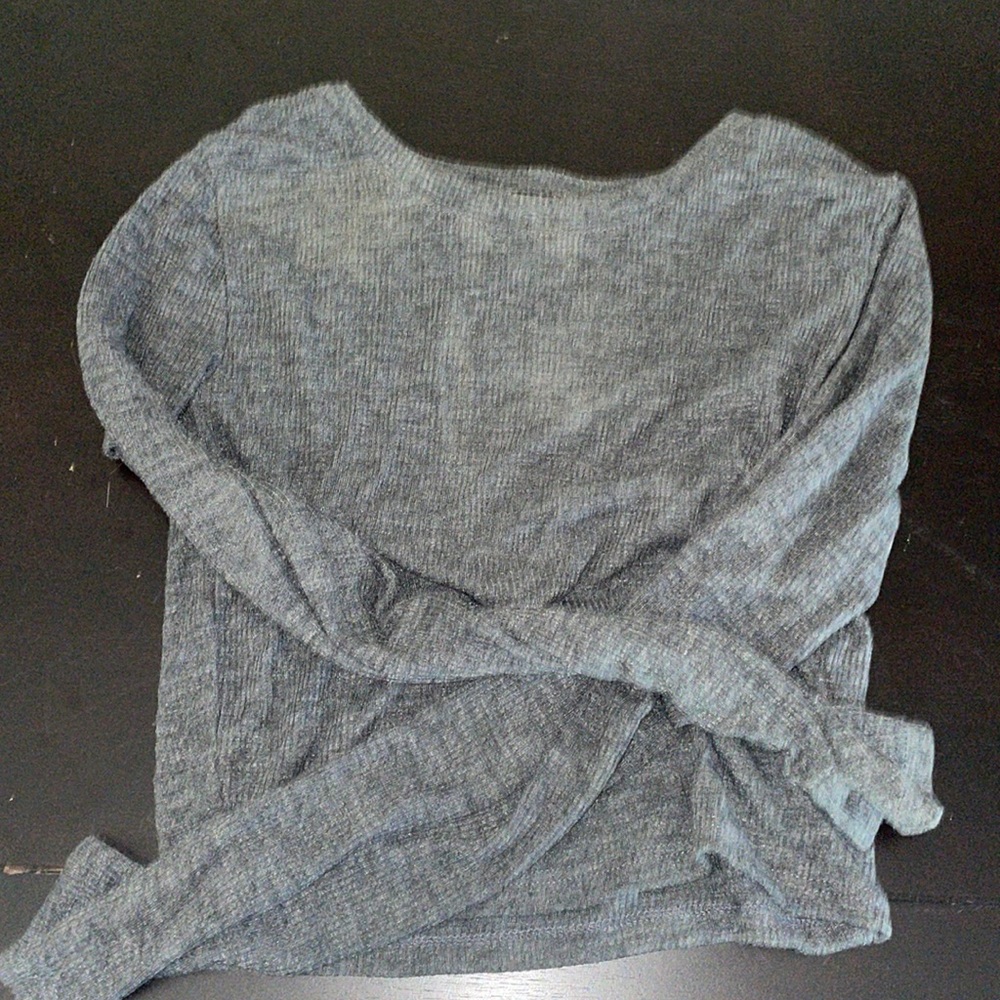 Forever 21 grey fitted long sleeve top (Size S)